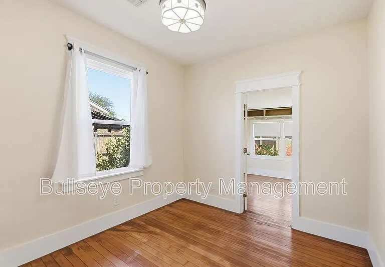 1238 E McKinley St — Photo 21