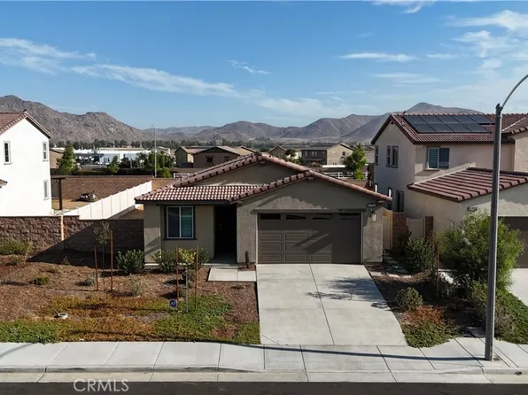 31784 Iron Trail Rd, Winchester, CA 92596