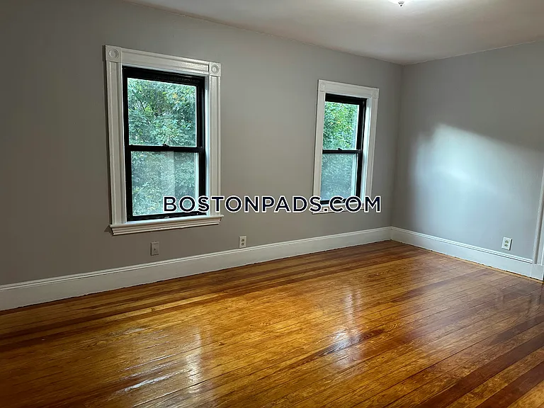 51 Bay State Ave #2 — Photo 6