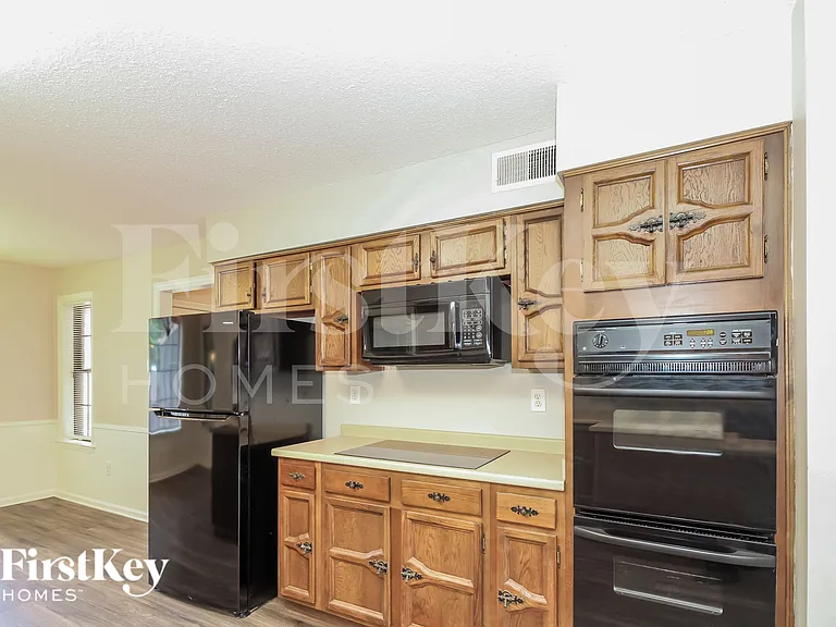 3007 Wood Thrush Dr — Photo 5