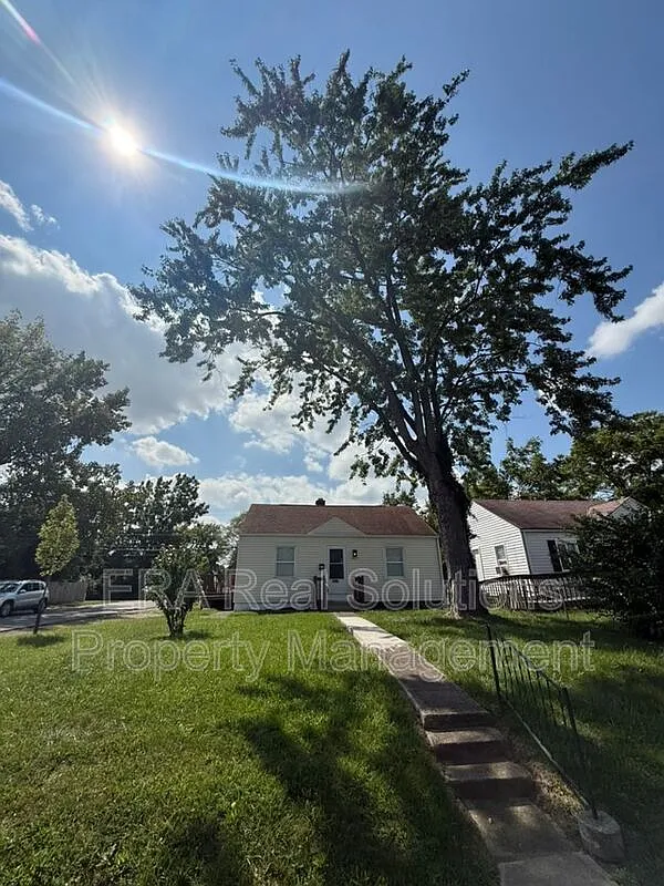 2 bed, 1.5 bath, 720 sqft, $1,500 — Photo 1