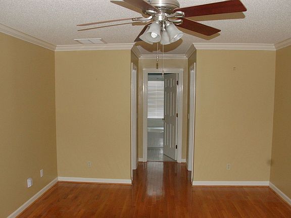 MB with his/her closets