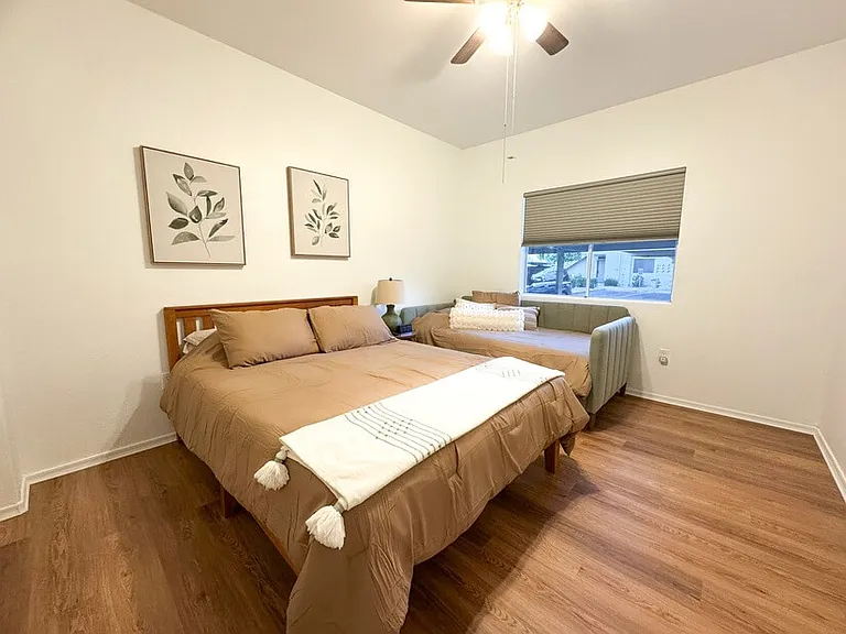 3rd Bedroom-Queen and Daybed