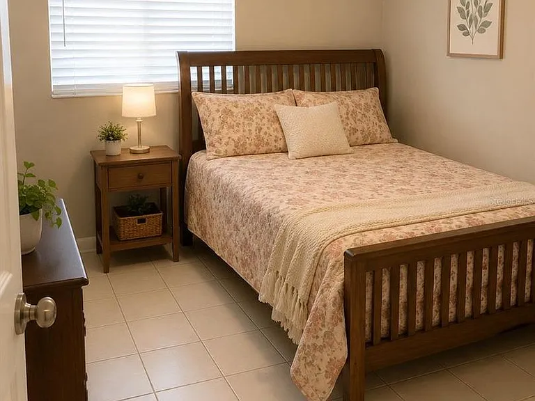 605 Northlake Blvd #9 — Photo 9