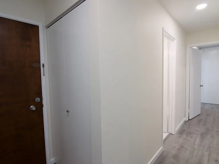 765 Rand Ave Apartments — Photo 20