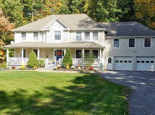 484 Depot Hill Rd, Poughquag, NY
