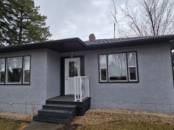 4337 50th St, Vegreville, AB T9C 1B7