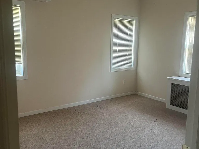 89 Bard Ave — Photo 11