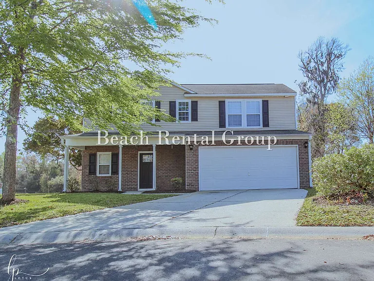 2013 Laurel Oak Ct — Photo 1