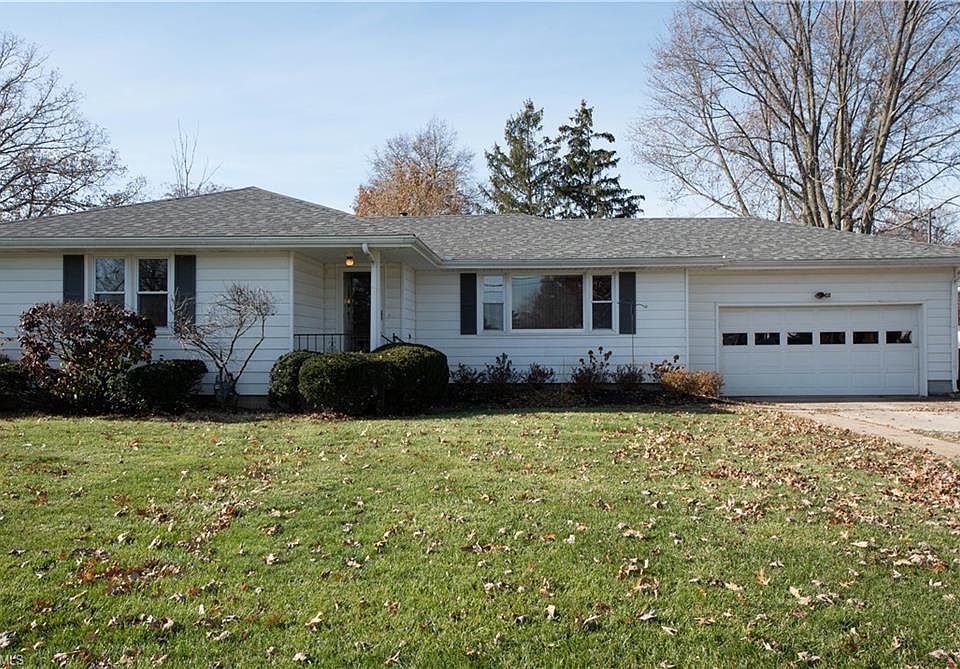 1st image of 3510 Oxford Dr
