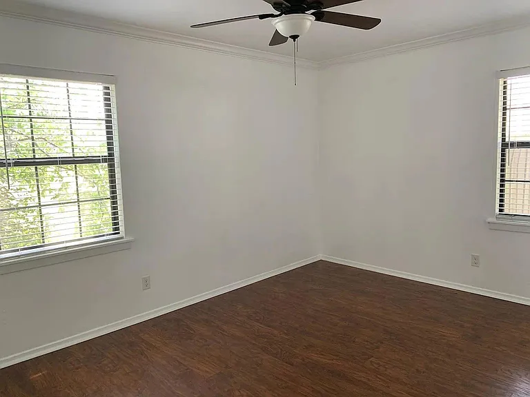 5702 Fairlane Dr — Photo 15