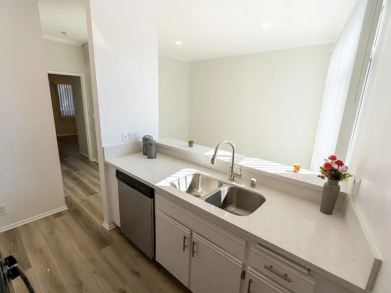 14900 Moorpark Street — Photo 55
