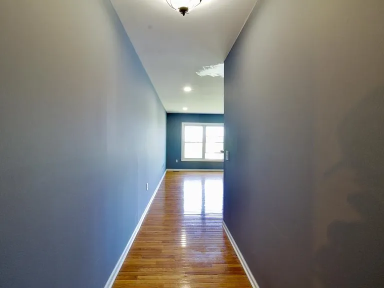 340 The Promenade — Photo 13