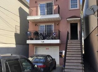 108 Leonard St #2, Jersey City, NJ 07307