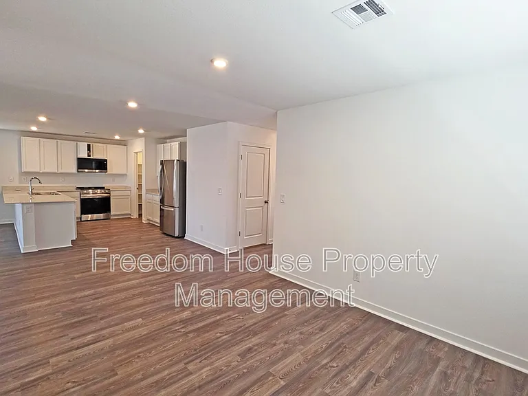 663 E Huyana Wind Dr — Photo 27