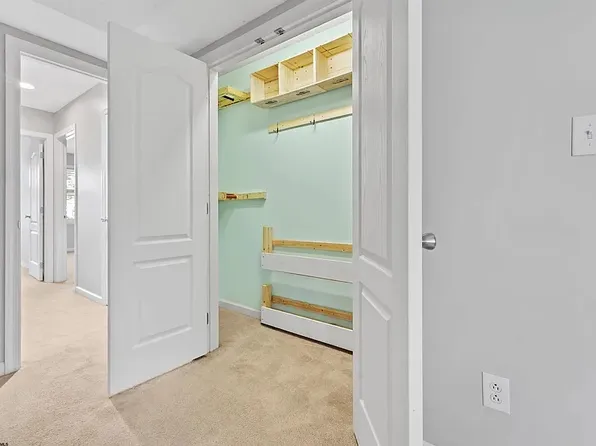 127 Stanley St, Morgantown, WV 26508