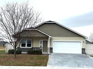 413 S Voyage Ave, Caldwell, ID 83605