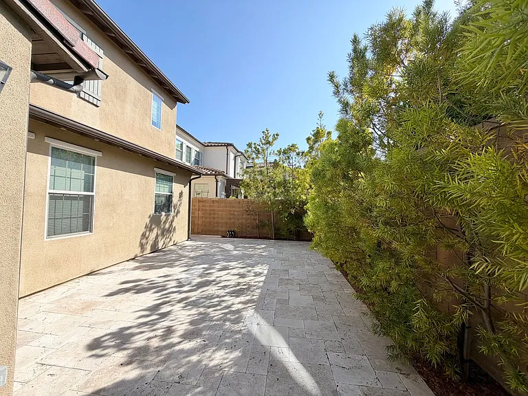 110 Briar Rose — Photo 11