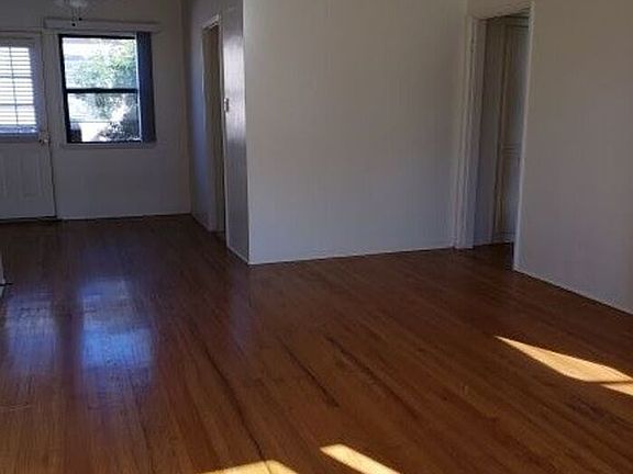 5th image of 4353 Texas St