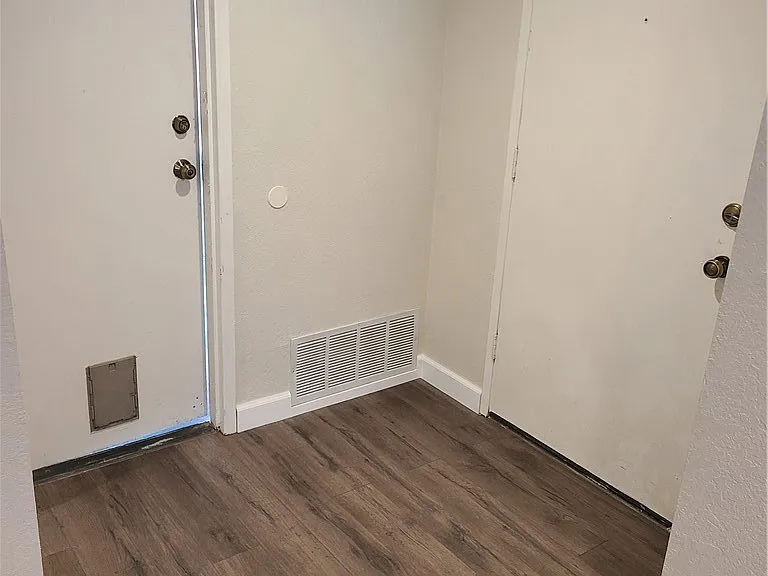 8465 Kington Way #15 — Photo 20