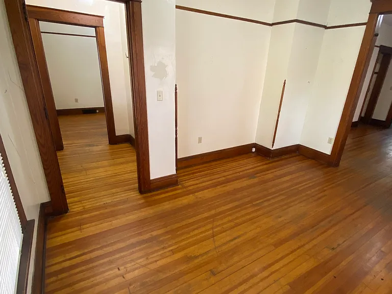 920 E St — Photo 11