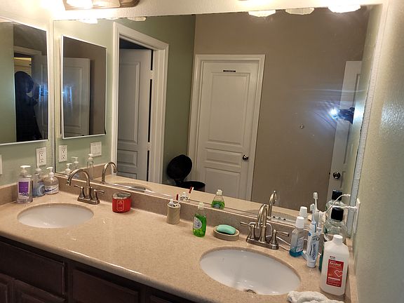 5th image of 4300 Newton Ave Unit 22