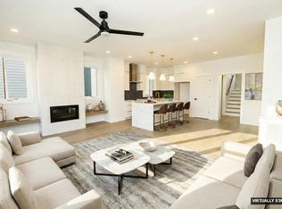 209 Woodsborough Pl, Raleigh, NC 27601