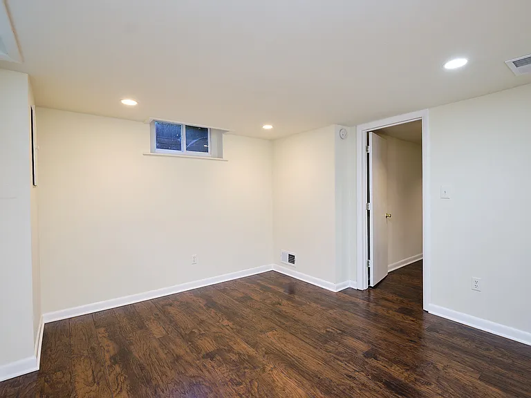 1600 Foxhall Rd NW — Photo 31