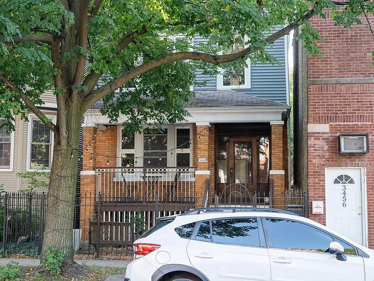 3454 N Leavitt St #1 — Photo 15