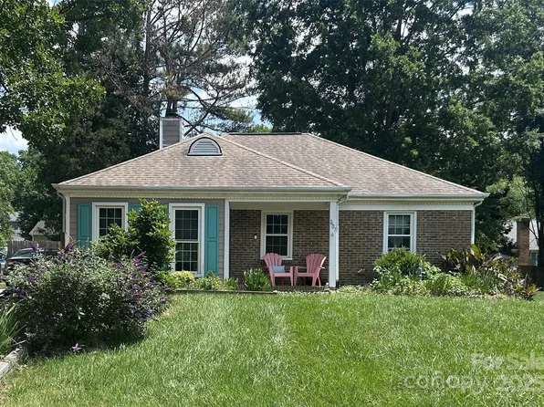 7607 Swedish Ivy Ln, Charlotte, NC 28227