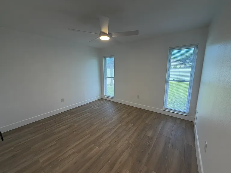 7608 Humboldt Ave — Photo 19
