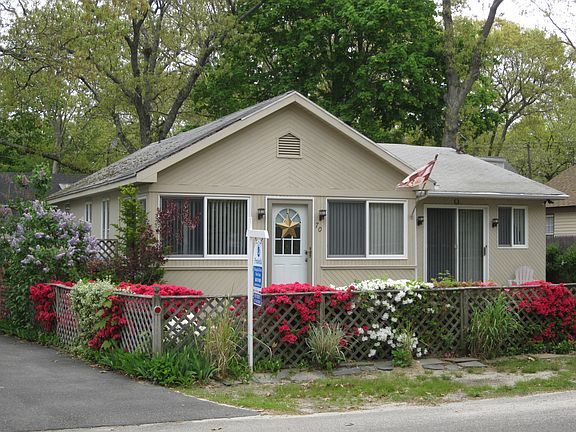 2nd image of 70 Pine Neck Ave