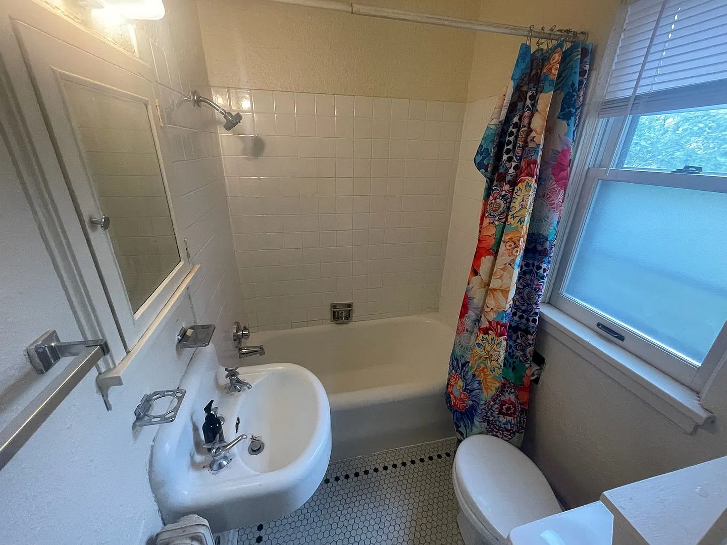 2701 Grand Avenue South — Photo 4