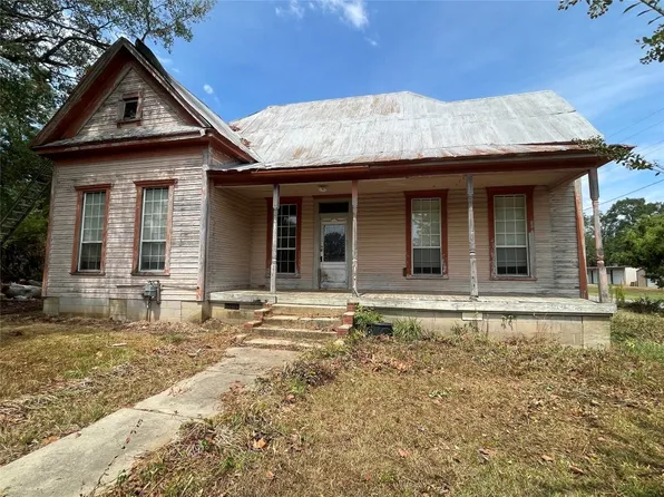 409 College St, Athens, LA 71003