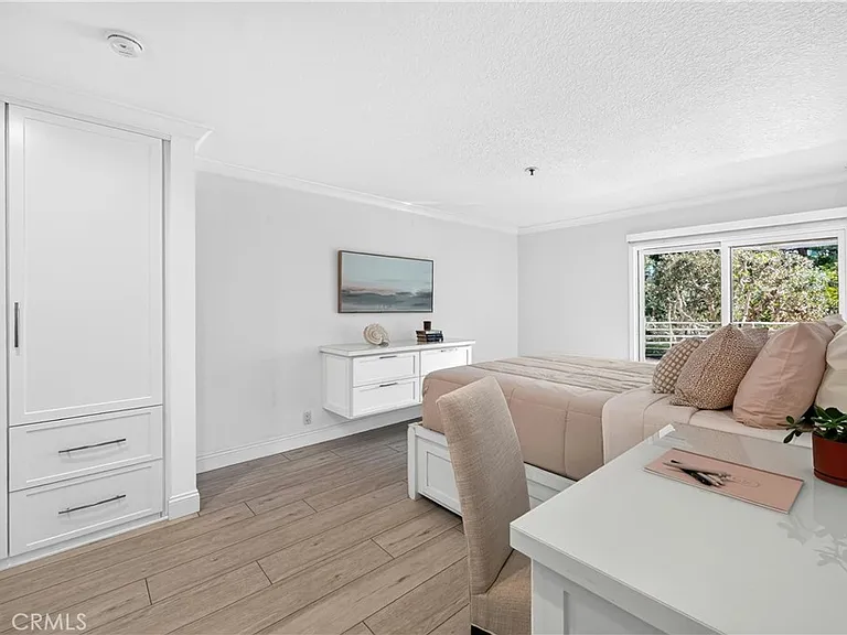 950 Cagney Ln #207 — Photo 18