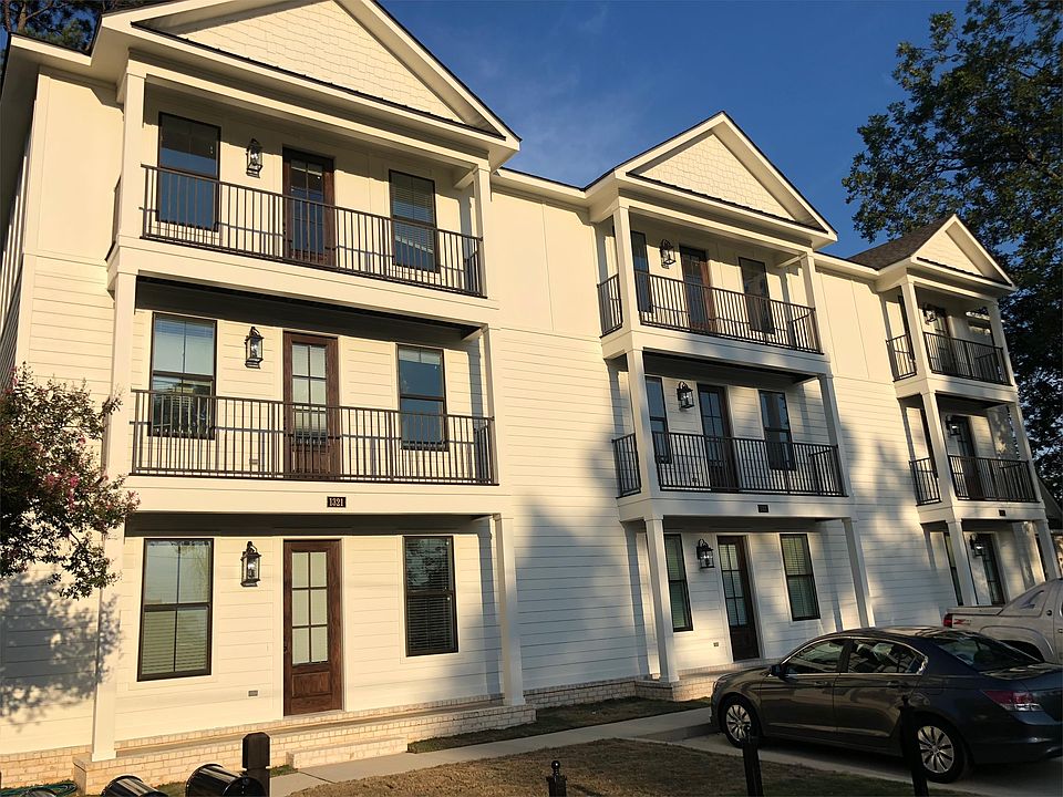 9th Avenue side of the building