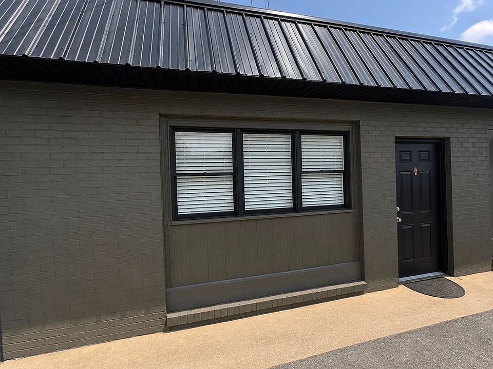 1st image of 904 Coldwater Rd APT 11