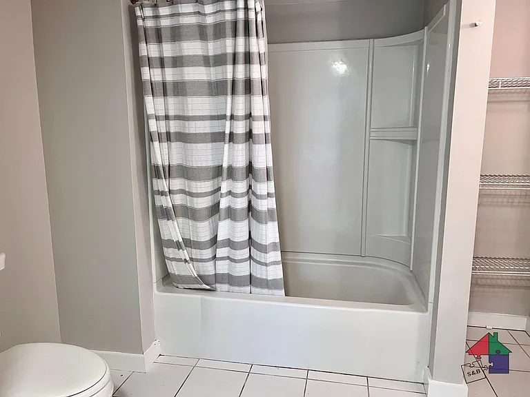110 Northfield St — Photo 8
