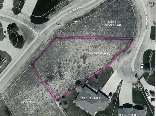 103 Durham Pl, Garden City, KS 67846