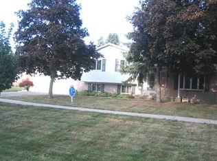 4301 Eleanor Dr, Troy, MI 48085