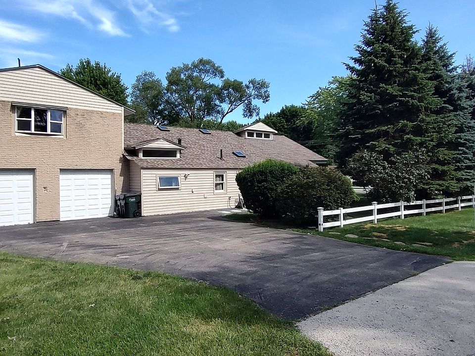 1st image of 10238 W Wadsworth Rd