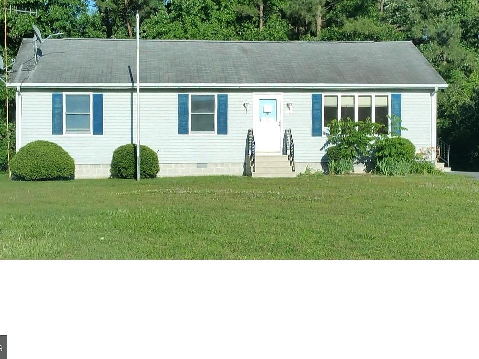 1st image of 123 Hollywood Dr