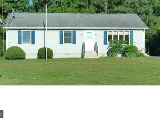 123 Hollywood Dr, Ocean View, DE 19970