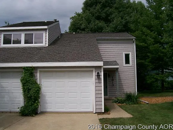 1913 Blackthorn Dr photo 1