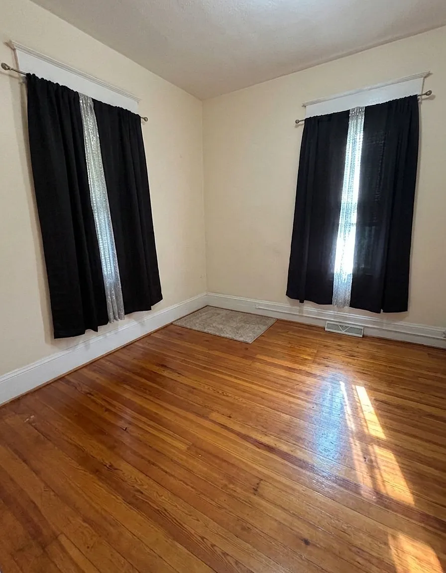 2 bed, 1277 sqft, $997 — Photo 3