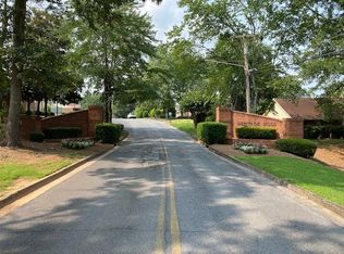 401 Mount Vernon Dr, Calhoun, GA 30701