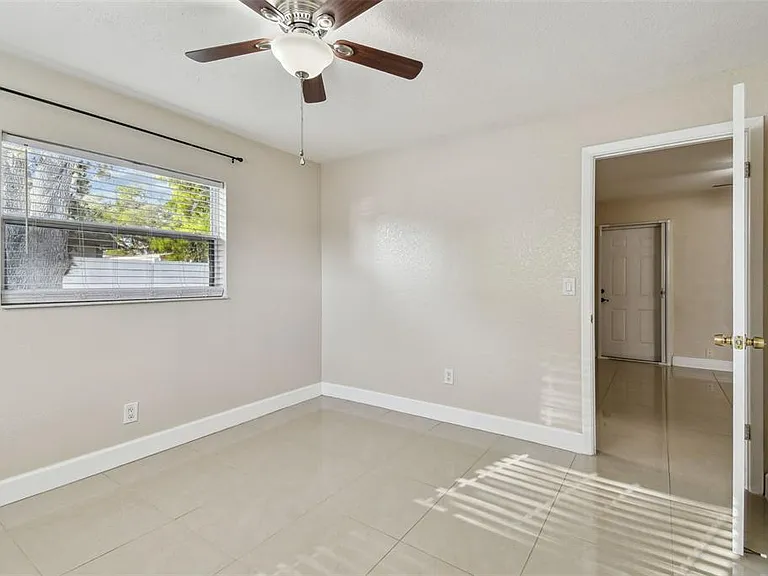 12252 Eldon Dr — Photo 55