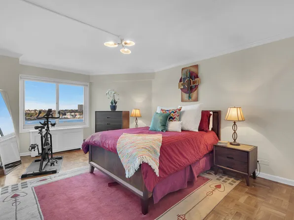 60 Riverside Drive image 7 of 11