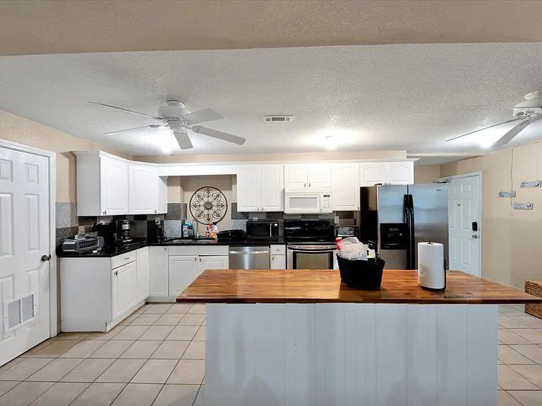Saybrook Cir NW — Photo 7