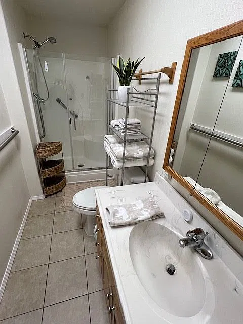 700 S 48th Ave — Photo 4